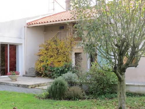 مبيت وإفطار Saint-Aubin-la-Plaine L'Aubinoise المظهر الخارجي الصورة